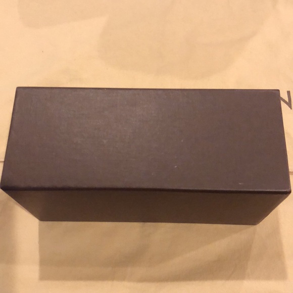 Louis Vuitton Box - Picture 5 of 8